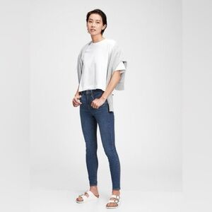 Gap Universal High Rise Dark Denim Jegging
